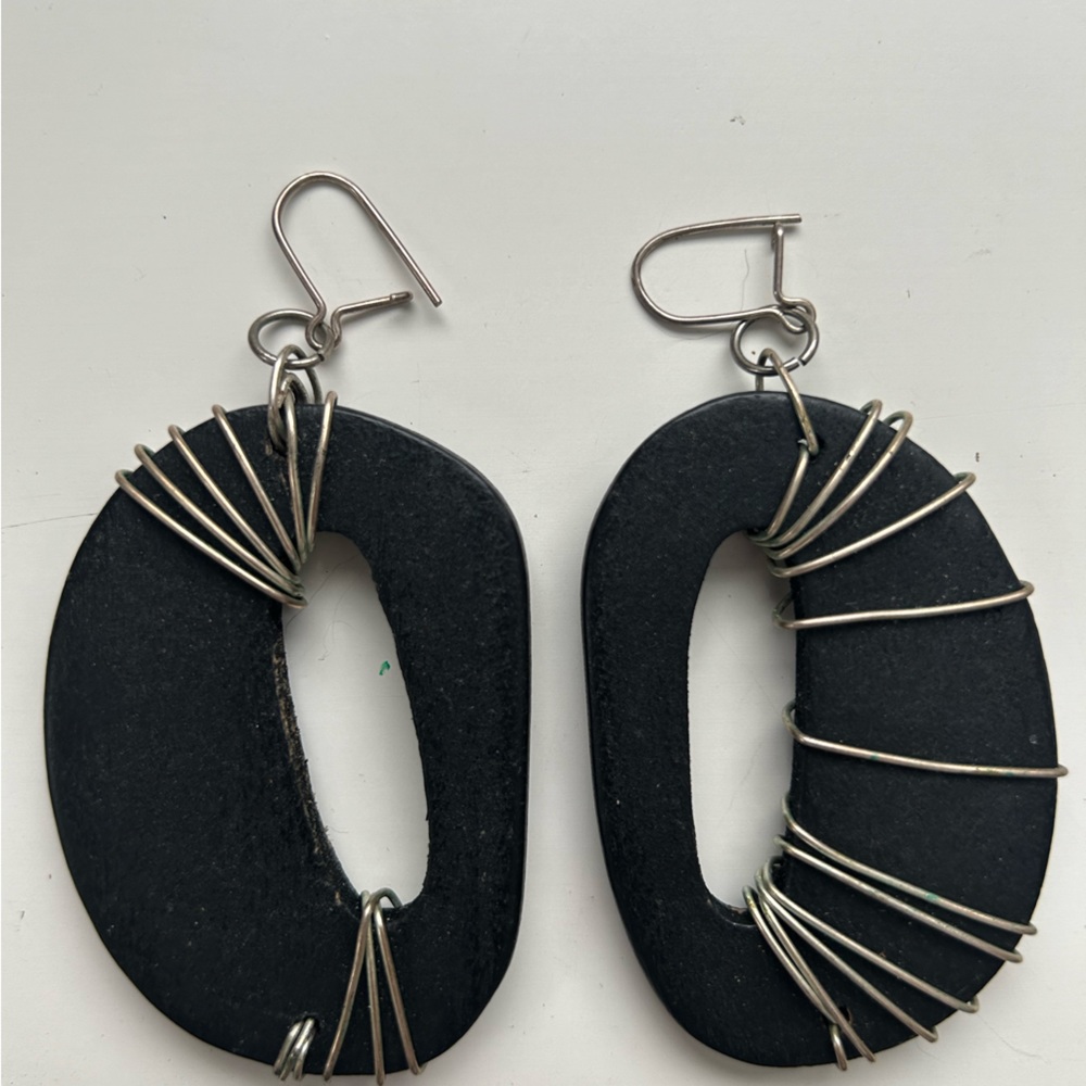 Earings